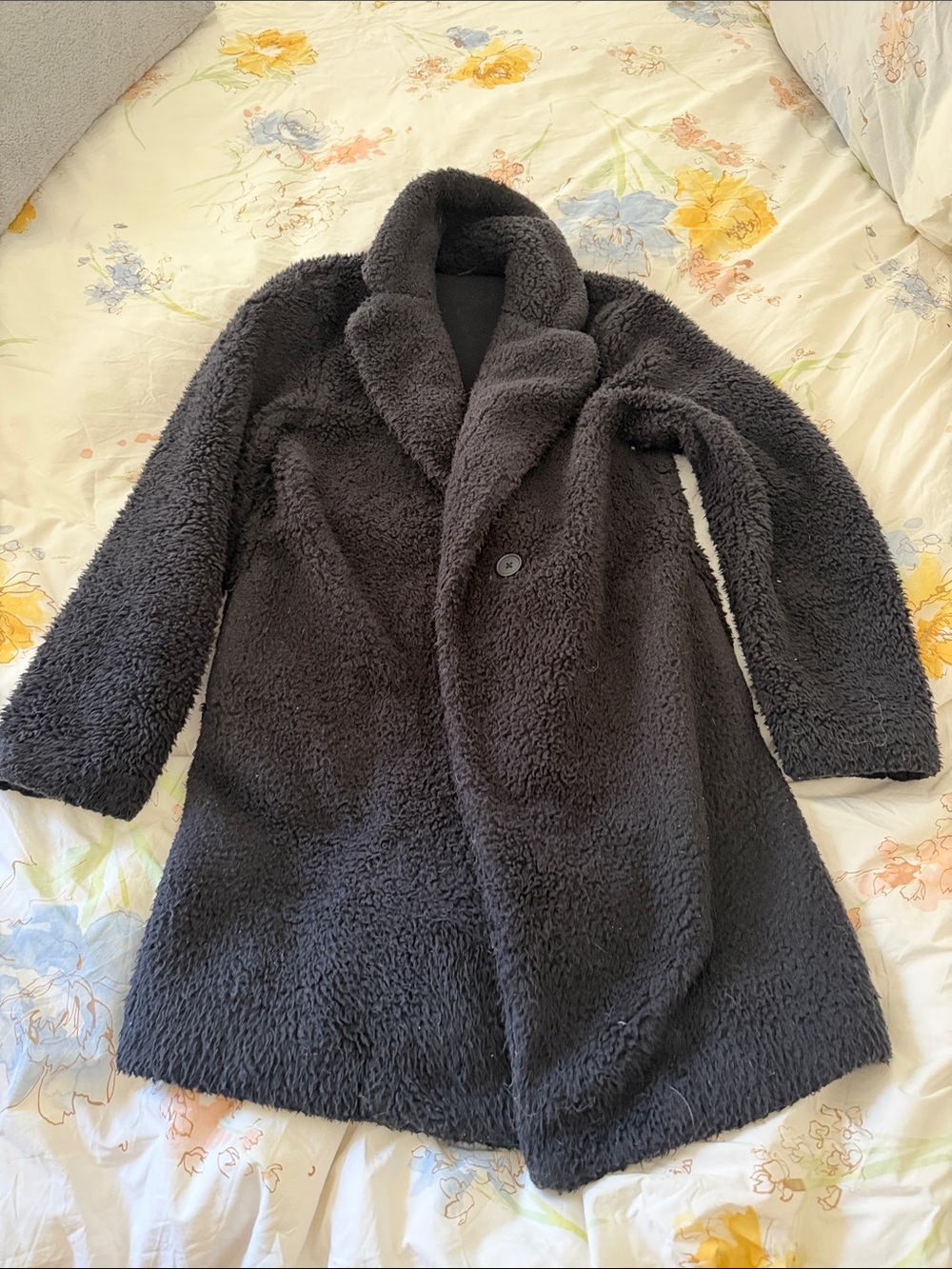 Uniqlo Women's Teddy Coat in Dark Charcoal